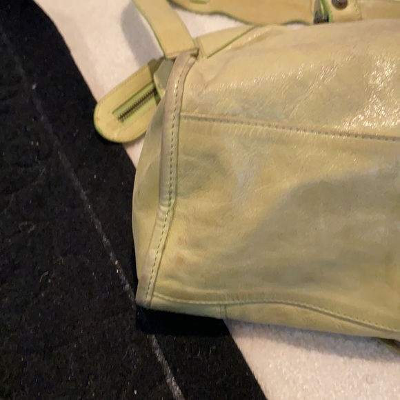 Besso City Fringe Bag - Picture 8 of 13